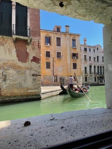 San Marco With Canal View Appartamento *
