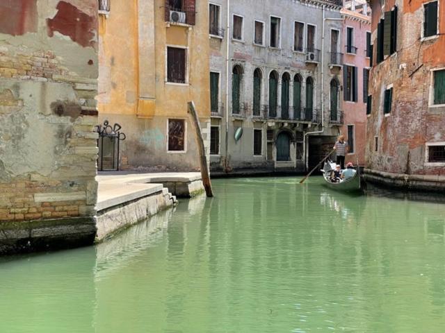 San Marco With Canal View Apartamento *